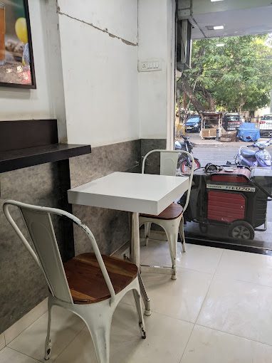Chai Kings Adyar store dining area
