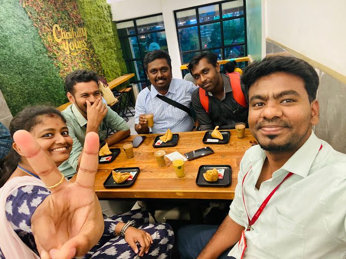 Customers at Chai Kings Periyar Nagar